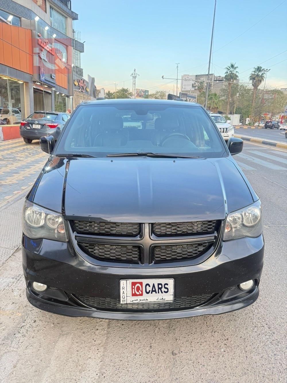 دودج جراند كارافان